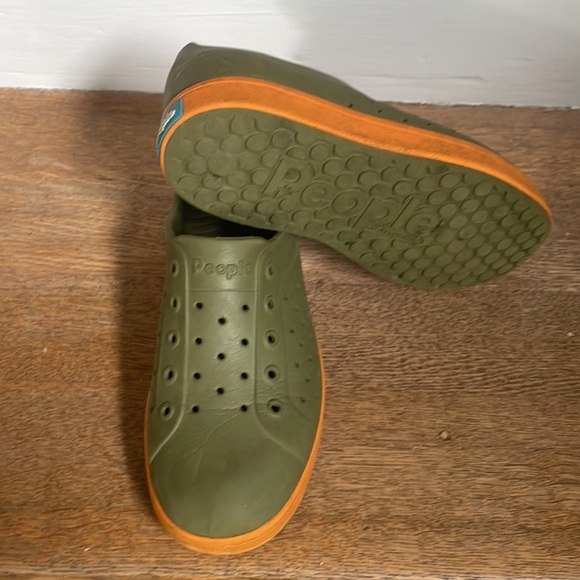 Waterproof shoes - Picture 3 of 4